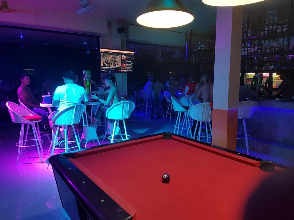 Doubleshot Guesthouse Jomtien Pattaya Eksteriør billede